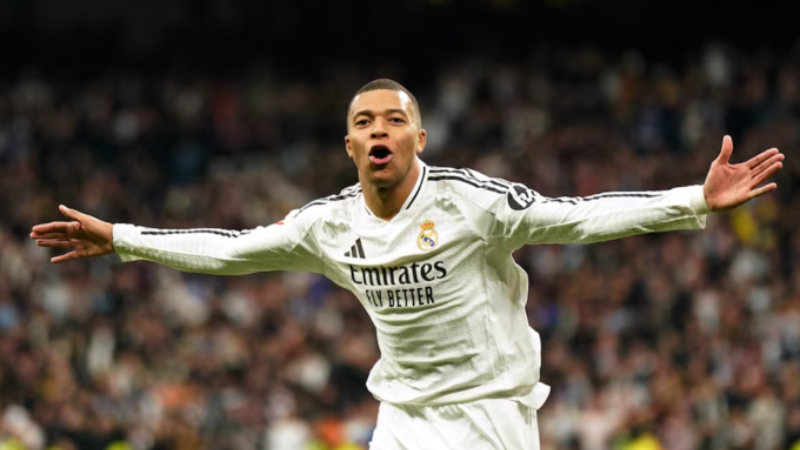 Mbappe tỏa sáng, đưa Real Madrid lên đỉnh bảng La Liga