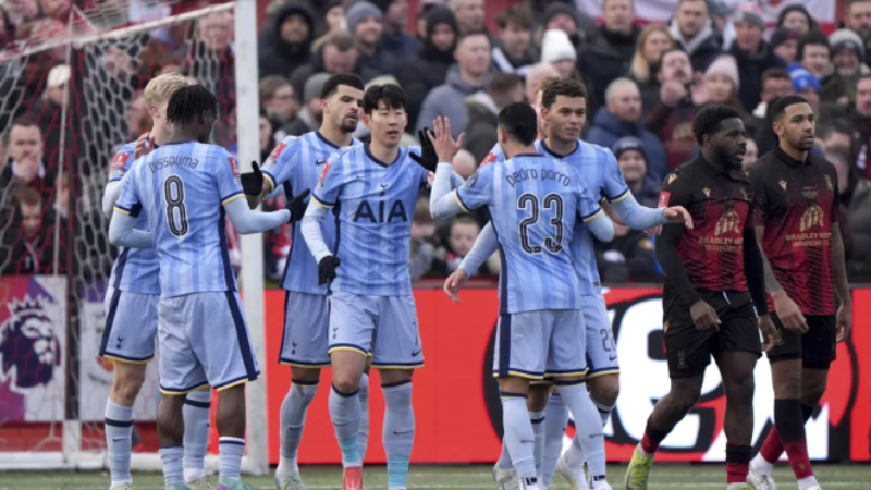 Tottenham chật vật thoát hiểm trước Tamworth tại FA Cup
