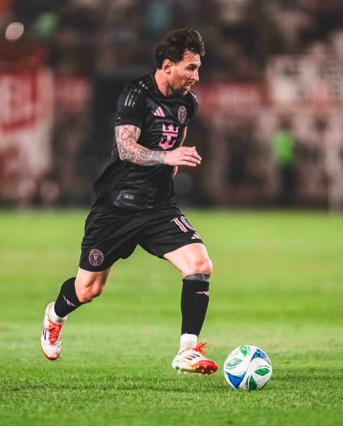 Messi tỏa sáng trong chiến thắng đậm của Inter Miami